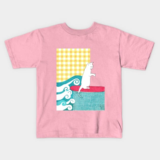 Surfing Cat Kids T-Shirt by Nagisa